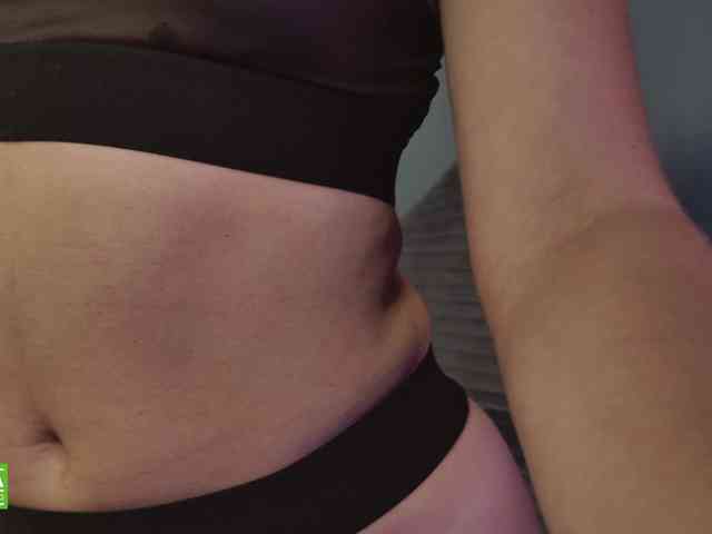 Jenniee webcam