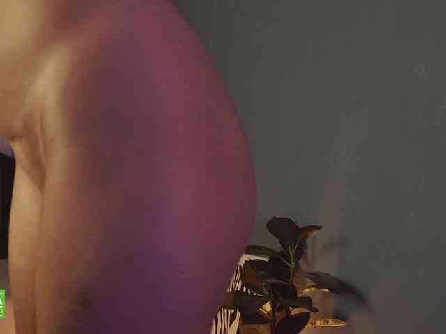 Jenniee webcam