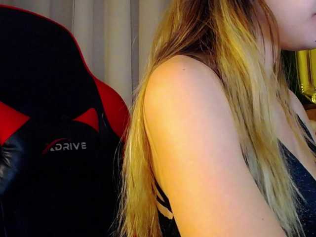 Rosmar7-'s BongaCams show and profile