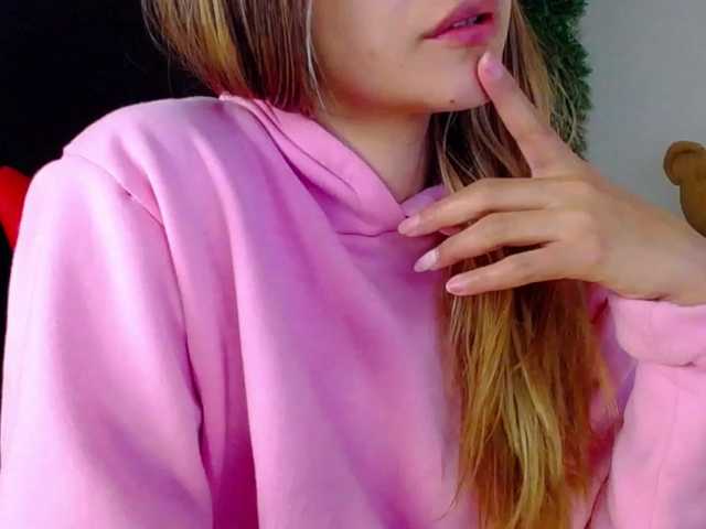 Rosmar7-'s BongaCams show and profile