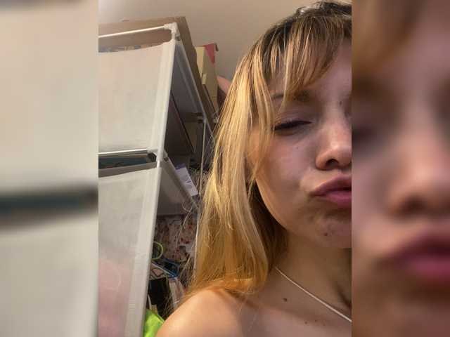 Rosmar7-'s BongaCams show and profile