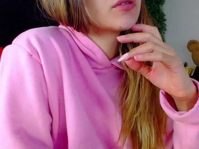 Rosmar7-'s BongaCams show and profile