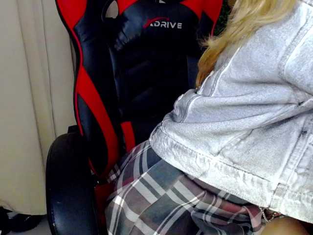 Rosmar7-'s BongaCams show and profile