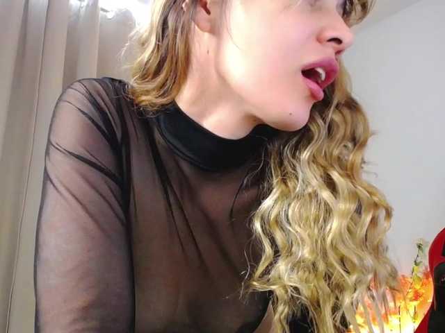 Rosmar7-'s BongaCams show and profile