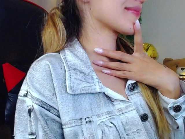 Rosmar7-'s BongaCams show and profile