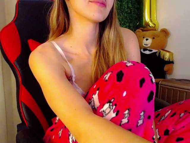 Rosmar7-'s BongaCams show and profile