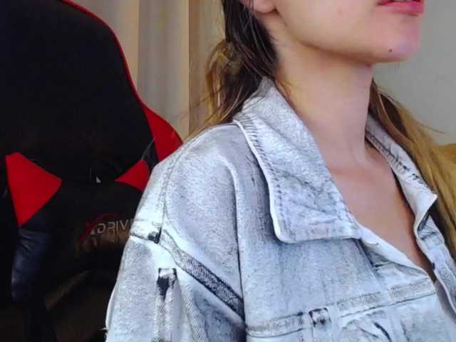 Rosmar7-'s BongaCams show and profile