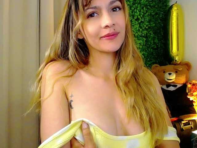 Rosmar7-'s BongaCams show and profile