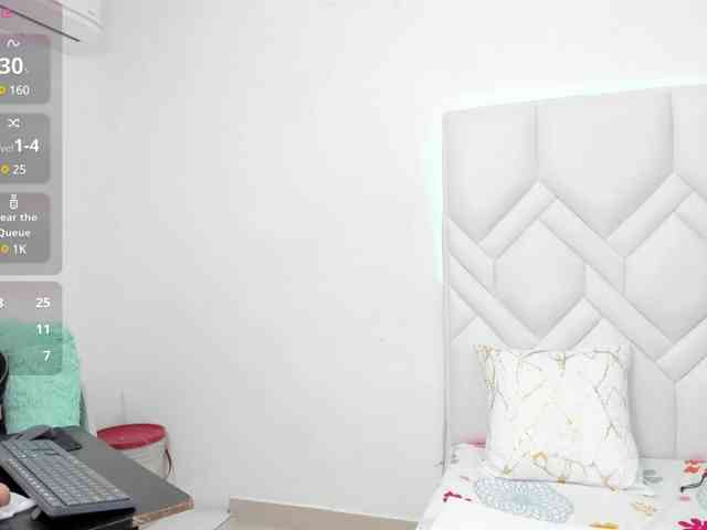 MatureNewbie webcam