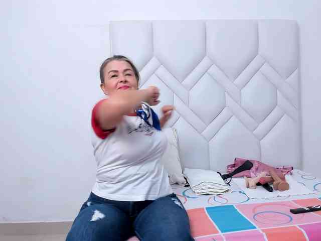 MatureNewbie MatureNewbie