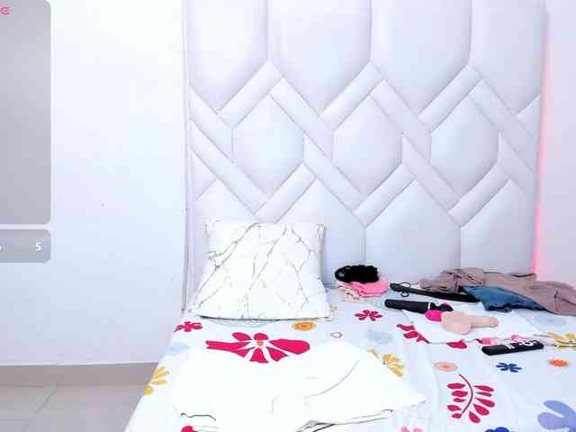 MatureNewbie webcam