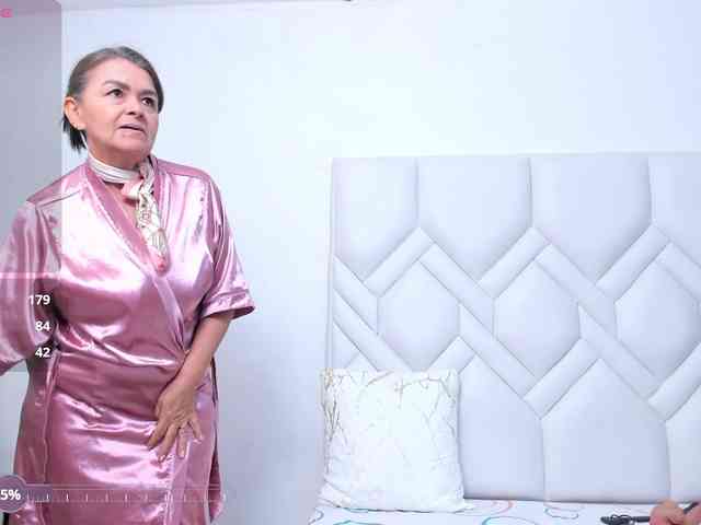 MatureNewbie MatureNewbie