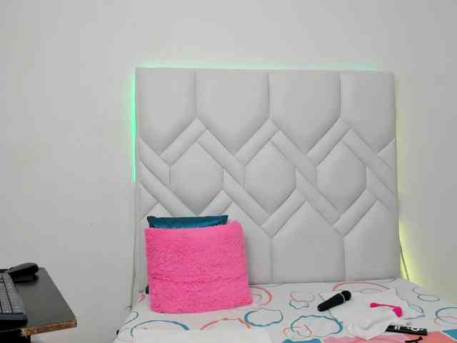 MatureNewbie webcam
