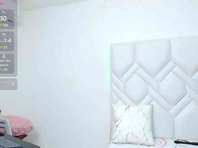 MatureNewbie webcam