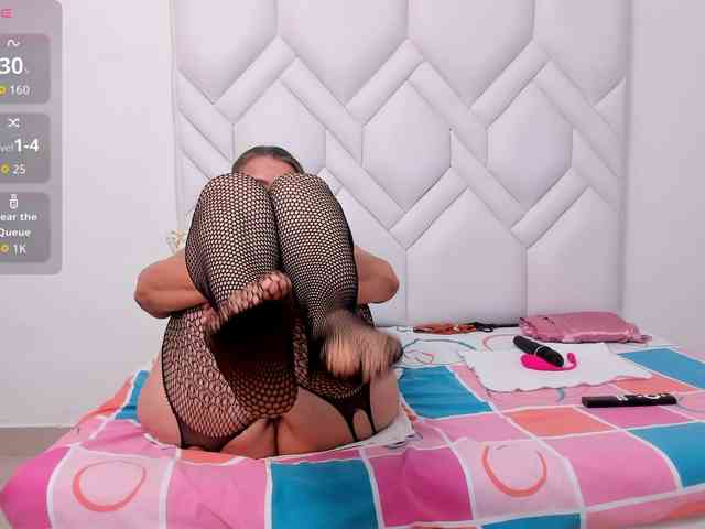 MatureNewbie webcam
