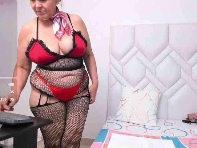 MatureNewbie webcam