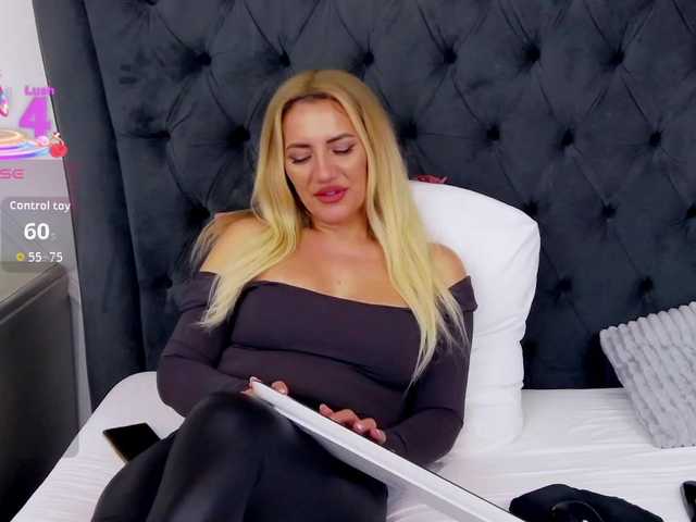 AlizNichols's BongaCams show and profile