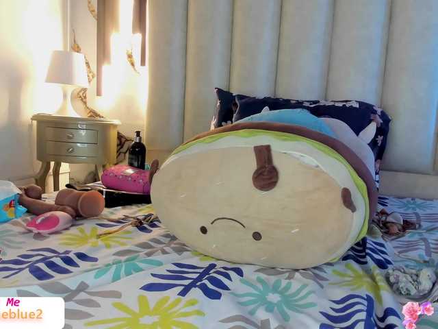 mollieblue69's BongaCams show and profile