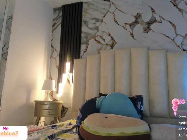 mollieblue69's BongaCams show and profile