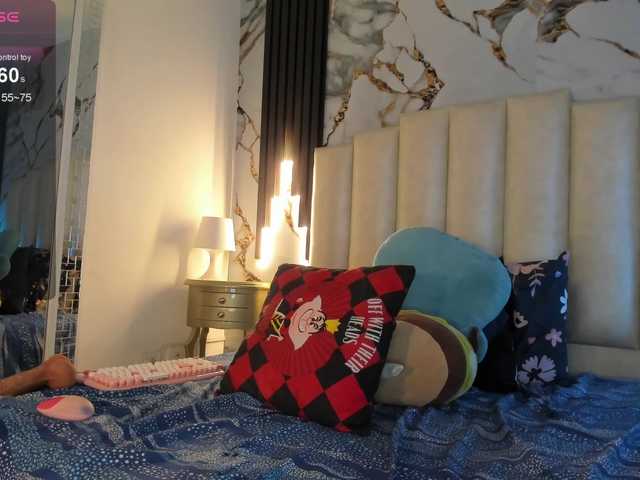 mollieblue69 live cam profile