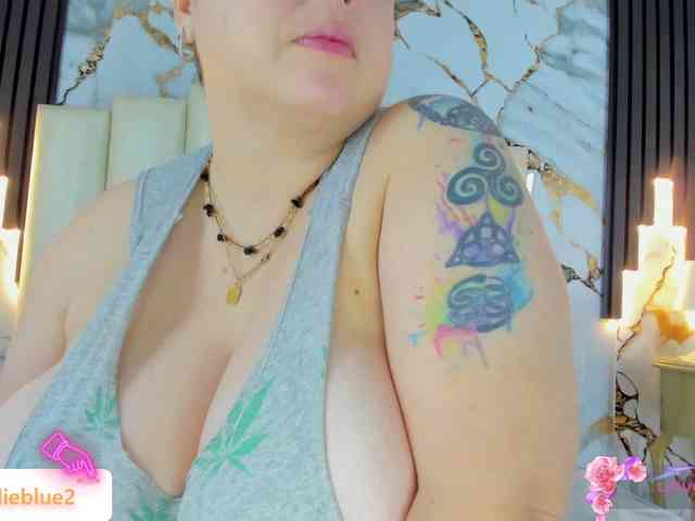 Модель: mollieblue69