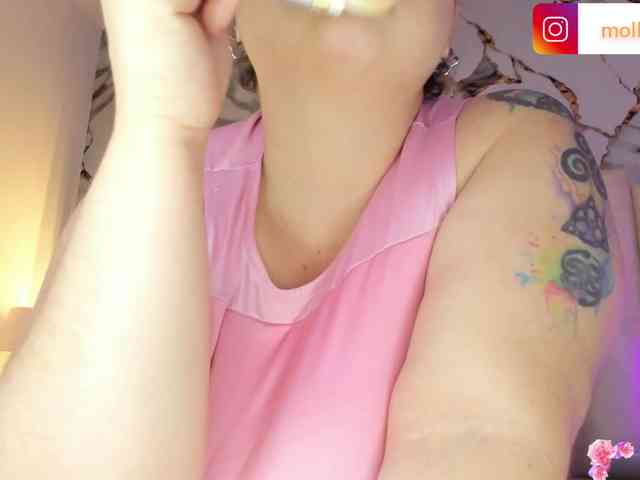 mollieblue69 Live Webcam on BongaCams