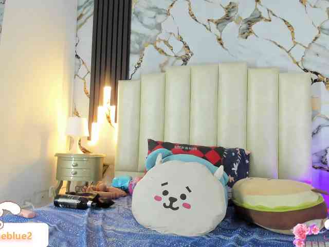 mollieblue69 Live Webcam on BongaCams