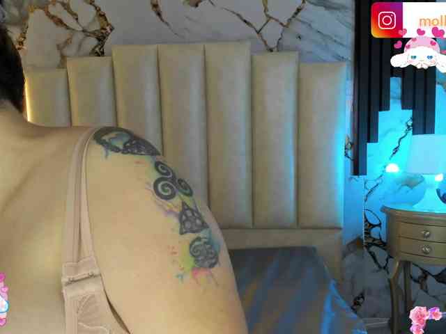 mollieblue69 Live Webcam on BongaCams