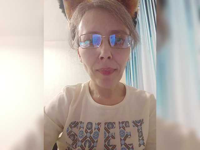 -queen-margo-'s BongaCams show and profile