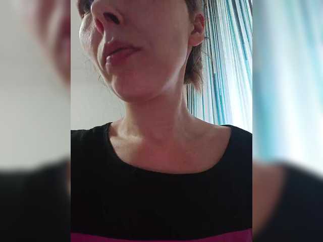 -queen-margo-'s BongaCams show and profile