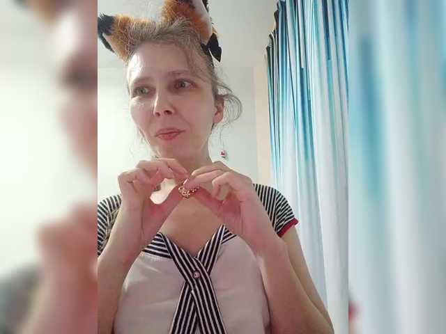 -queen-margo-'s BongaCams show and profile