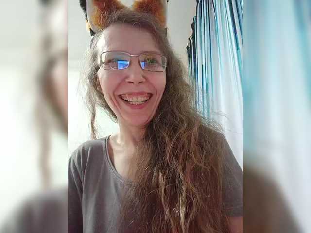 Preview of -queen-margo-