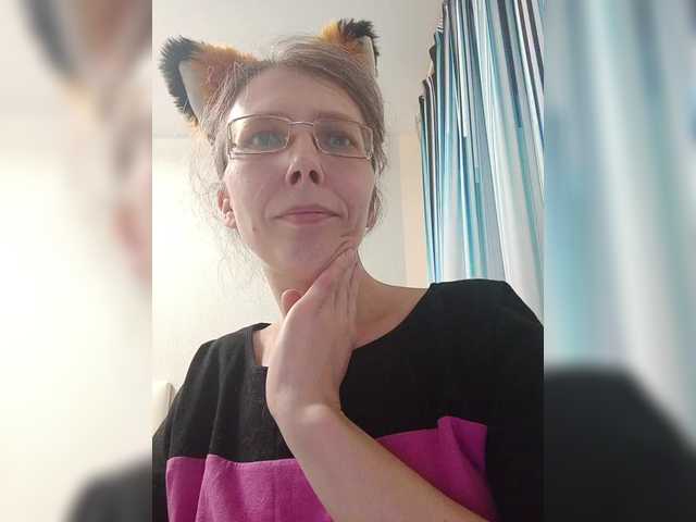 -queen-margo-'s BongaCams show and profile