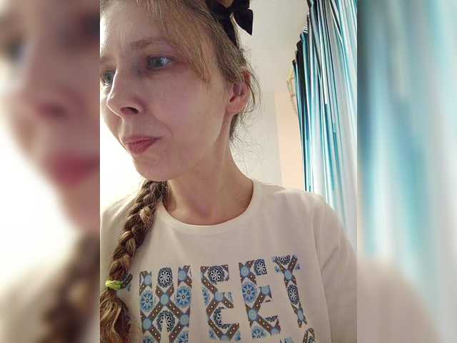 Preview of -queen-margo-