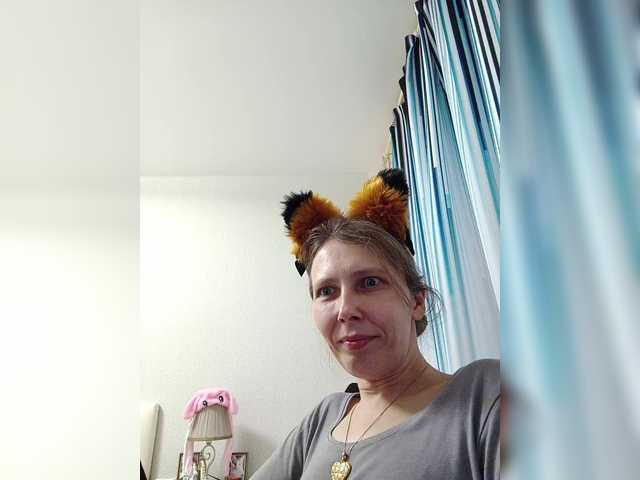 Preview of -queen-margo-