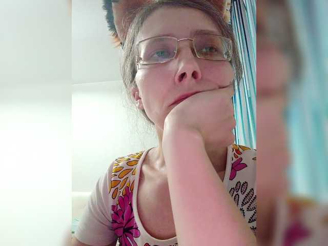 -queen-margo- live cam profile