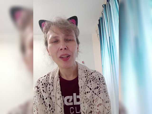 Preview of -queen-margo-