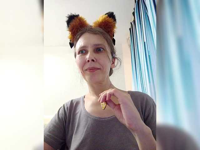 -queen-margo-'s BongaCams show and profile