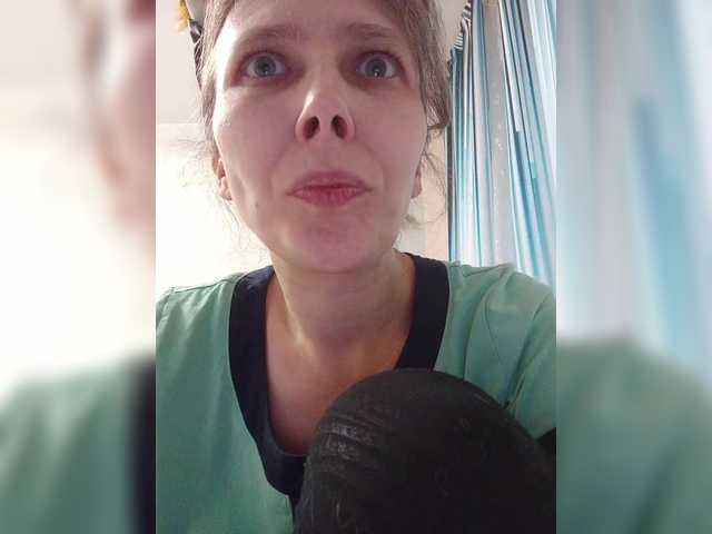 -queen-margo-'s BongaCams show and profile