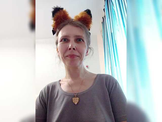 Preview of -queen-margo-