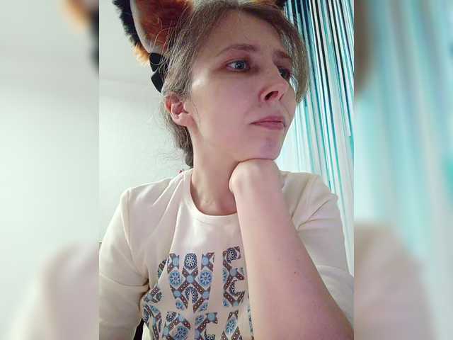 Preview of -queen-margo-