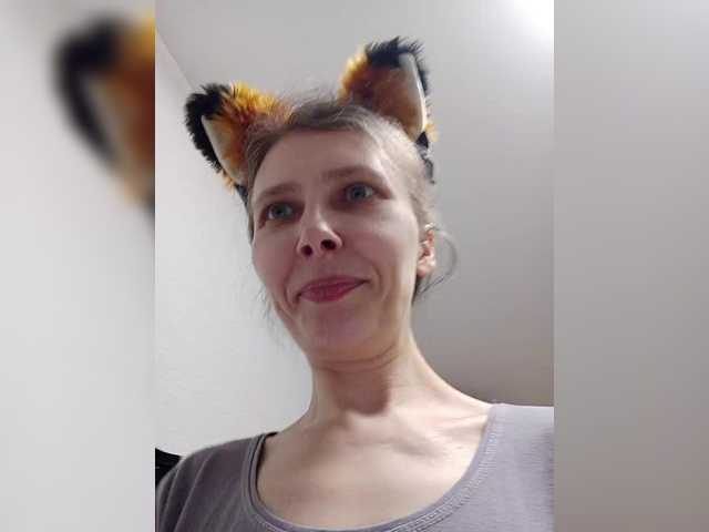 -queen-margo-'s BongaCams show and profile