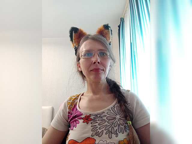 Preview of -queen-margo-