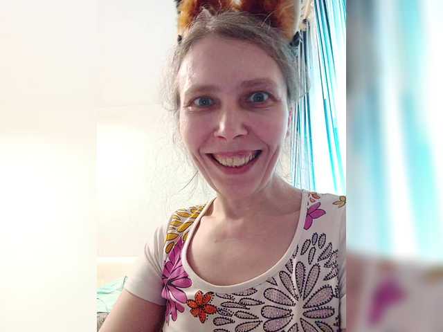 -queen-margo-'s BongaCams show and profile