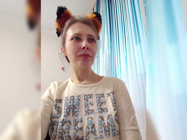 Preview of -queen-margo-