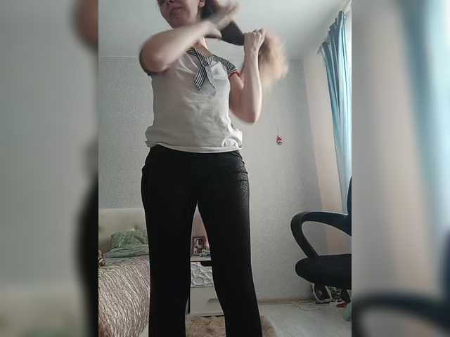 Preview of -queen-margo-