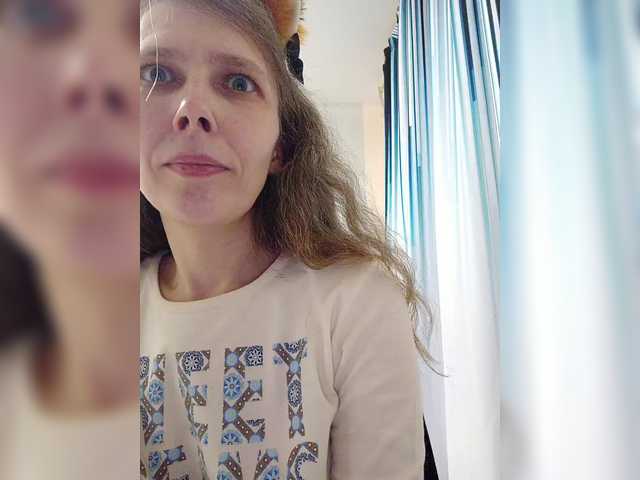 -queen-margo-'s BongaCams show and profile