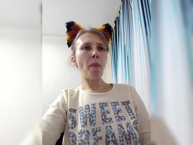 Preview of -queen-margo-