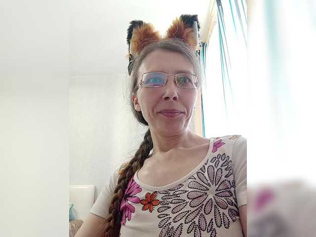 Preview of -queen-margo-