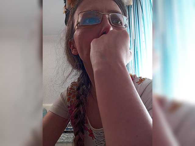 Preview of -queen-margo-